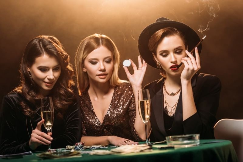 slot 858 user Mobile user and Brand